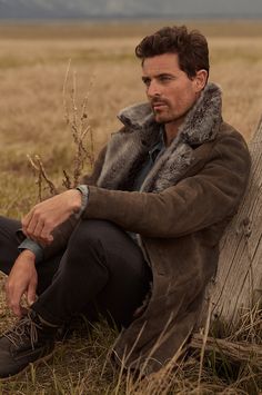 A seasoned world traveler, the Blade 3/4-length coat gets noticed wherever it goes. Whether you're admiring a snow-capped mountain range or taking in a breathtaking cityscape, the Blade's fine Spanish Toscana sheepskin construction provides both warmth and breathability. When you feel a chill in the air, just pop the collar and let its silky texture shield your face. For carrying all your gadgets, keys, and gloves, keep them handy in one of its four pockets. Dune Aesthetic Fashion, Brown Winter Travel Outerwear, Rugged Sheepskin Outerwear For Outdoor, Rugged Sheepskin Long Sleeve Outerwear, Rugged Sheepskin Outerwear With Long Sleeves, Winter Sheepskin Outerwear For Outdoor, Fitted Winter Travel Outerwear, Winter Travel Long Coat Outerwear, Winter Travel Long Coat