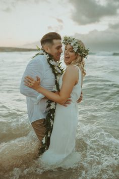 Intimate Elopement in Maui | Destination Wedding Hawaii | Valory Evalyn Candid Photography | Simple Beach Wedding Ideas | Boho Beach Wedding Dress | Creative Wedding Photo | Candid Wedding Photos | Carefree Elopement | These timeless wedding photos make for the best small intimate wedding ideas! This fun couples shoot was perfect for an adventurous couple during their casual beach wedding! Check out more info on this shoot on my linked blog! Elopement Hawaii, Casual Beach Wedding, Wedding Hawaii