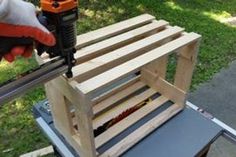 Picture of ...and the Finished Product Wooden Crates Projects, Small Easy Woodworking Projects, Wooden Box Diy, Diy Wooden Crate, Construction Diy, Craft Stalls, Small Woodworking Projects, Diy Furniture Renovation, Cool Woodworking Projects