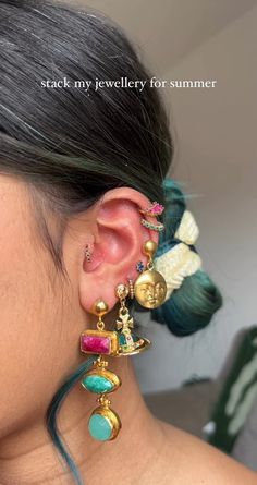 Crazy Piercings, Earring Stack, Cute Piercings, Jewelry Accessories Ideas, Dope Jewelry, Funky Jewelry, Jewelry Lookbook