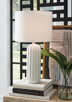 Clarkland White Table Lamp from Ashley - Luna Furniture Grey Table Lamps, Living Room Lounge, Lamp Set, Buffet Lamps, Ceramic Table Lamp, American Furniture, Table Lamp Sets, Daily Routines, White Table Lamp