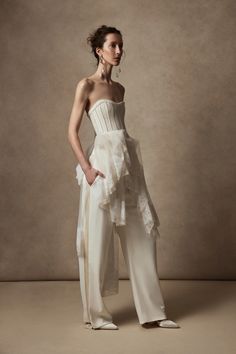 Sona – Danielle Frankel Danielle Frankel Bridal, Bridal Lookbook, Evermore Fashion, Danielle Frankel, Bridal Robe, Wedding Elegant, Lace Scarf, Chantilly Lace, Mode Inspo