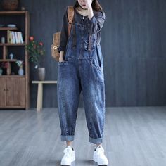 Retro Washed Denim Overalls for Women Loose Jumpsuits Casual - Etsy Israel Plus Size Overall, Denim Overalls Women, Womens Denim Overalls, Harem Jeans, Loose Jumpsuit, Cotton Jumpsuit, Summer Denim, Colored Highlights, Casual Jumpsuit