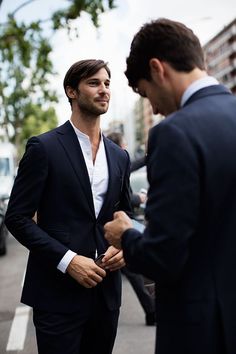 On the Street…Viale Umbria, Milan Collarless Shirt Men, Men In Suits, The Sartorialist, Banded Collar Shirts, Mandarin Collar Shirt, Collar Shirt Men, Collarless Shirt, Mens Formal, Mans World