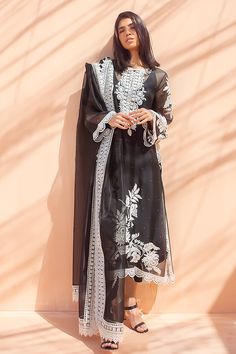 Sheer Organza Sets For Eid, Elegant Sheer Sets For Festive Occasions, Sheer Organza Wedding Sets, Wedding Sheer Organza Sets, Unstitched Sheer Sets For Eid, Sheer Sets For Festive Occasions Like Eid, Sheer Festive Sets For Eid, Festive Sheer Organza Sets, Sheer Organza Sets For Wedding