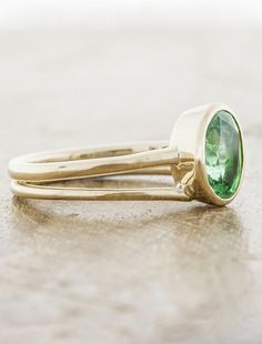 Minimal Engagement Ring, Bezel Engagement Ring, Unique Diamond Engagement Rings, Yellow Gold Setting, Emerald Gemstone, Gold Set, Gold Band, Unique Engagement Rings, Gold Bands