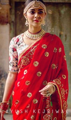 Modern Saree, Indian Bridal Wear, Bridal Sarees, Ethnic Outfits, Elegant Saree, Stylish Sarees, Blouse Design Models