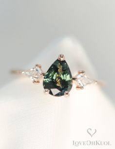 Mermaid Sapphire, Rose Gold Pictures, Forever Rings, 3 Stone Ring, Saphir Ring, Pear Ring, Pear Shaped Engagement Rings, Teal Sapphire