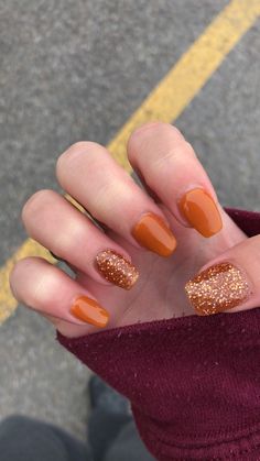 Fall Nails Anc, Simple Fall Nails With Glitter, Round Fall Nail Designs, No Chip Nails Designs Fall, Fall Nails No Chip, Short Fall Nails Solid Color, Orange Fall Gel Nails, Thanksgiving Nails Simple Short, Short Square Nails Ideas Fall