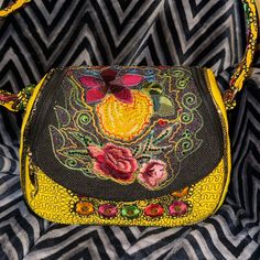 In Excellent Condition Yellow Embroidered Shoulder Bag For Daily Use, Yellow Embroidered Bag For Daily Use, Traditional Handmade Yellow Shoulder Bag, Traditional Handmade Yellow Bags, Handmade Yellow Crossbody Shoulder Bag, Yellow Embroidered Travel Bag, Traditional Yellow Bag For Everyday Use, Traditional Yellow Bags For Everyday Use, Traditional Yellow Shoulder Bag For Daily Use