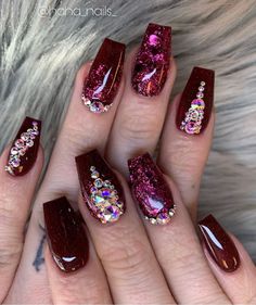 Stylish Maroon Nail Designs Ideas 2024 Stones Nails, Maroon Nail Polish, Maroon Nail, Neutral Nails Acrylic, Nails For Fall, Old Nail Polish, Nail Designs Ideas