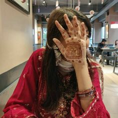 Redcore Aesthetic, Sigma Girl, Pakistani Aesthetic, Eid Looks, Watches Design, Desi Fits, Desi Aesthetics, Desi Love, Aesthetic Ootd