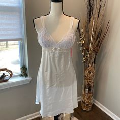 Reposhing This Item I Purchased From @Milagrosbp. Loved It, But Ready To Rotate For Something New. Questions? Leave A Comment Below! Fitted White Chemise For Loungewear, Bra Friendly White Camisole For Daywear, White Fitted Chemise For Loungewear, White Lace Chemise For Daywear, Fitted White Camisole For Bedtime, White Camisole For Relaxation, Fitted White Chemise For Sleep, White Fitted Chemise For Sleep, Bra-friendly White Camisole For Daywear