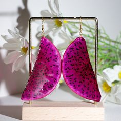 Material: Metal Plated and real fruit flower Size: about 50 mm(width) 😊 Free shipping worldwide: The package needs about 3-10 business day to all over the world. 🌷 Package: Simple Package/Gift Box: Unique gifts for sister, female friend, girlfriend, family, lover, daughter, wife,mother and etc. 💖 Free Gift Message: I will leave a message card if you need. Due to the handmade earrings, slight variations may occur, but the design remains as similar as possible. Please feel free to contact me if you have any questions and any ideas :) Resin Fruit, Unique Gifts For Sister, Fruit Du Dragon, Real Fruit, Friend Girlfriend, Natural Jewelry, Fruit Earrings, Beaded Necklace Diy, Gifts For Sister