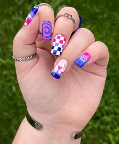 Nail Designs Pride, Pride Flag Nails Designs, Gay Nail Art, Pride Nail Art Designs, Bi Nail Ideas, Pride Nails 2023, Bisexual Nails Acrylic, Bisexual Nail Designs, Transgender Nails