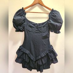 Nwt Black Textured Dress Puff Sleeve With Elastic Shoulder And Sleeve Back Zipper Closure Built-In Underwire Bra Fully Lined Usa Size 4 Uk Size 8 Skirt Bodycon, Dress Puff Sleeve, Frill Skirt, Textured Dress, Pretty Little Thing, Black Textures, Underwire Bra, No Frills, Puff Sleeve