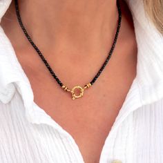 Necklace made with a steel buoy clasp gold stainless steel and faceted black pearls in fire-polished Bohemian crystal. It is available in 3 sizes 40, 42, 45 cm and you can wear it alone or with other necklaces for a modern and boho style. Features : dimensions: necklace 3 sizes 40, 42, 45 cm 12.50 mm steel buoy clasp 3mm black pearls Closure: buoy spring Material: stainless steel, bohemian crystal Beads Gifts, Black Bohemian, Black Pearls, Bohemian Crystal, Necklace Beads, Clasp Necklace, Steel Necklace, Stainless Steel Necklace, Black Pearl