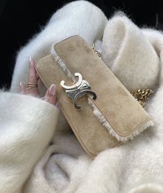 Fur Purse, Bag Obsession, Handbag Heaven, Luxury Purses, Fancy Bags, Bags Aesthetic, Pretty Bags, Celine Bag, Winter Aesthetic