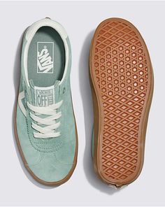 Old School Logo, Green Vans, Court Shoe, School Logo, Heritage Fashion, Leather Accents, Logo Label, Court Shoes, Side Stripe