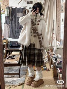 J Fashion Winter, Bookstore Fits, Mori Style Outfits, Mori Outfit, Class Outfits, Mori Kei, Fast Fashion Brands