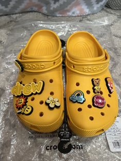 Yellow Synthetic Mules With Round Toe, Yellow Synthetic Clogs With Round Toe, Casual Yellow Clogs For Outdoor, Drew Crocs, Justin Bieber Crocs, Croc Colors, 2025 Wishlist, Taylor Swift Shoes, Yellow Crocs