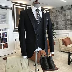 Formal Suits For Men, Formal Suits Men, Basketball Wallpaper, Slim Fit Blazers, Formal Suits, Best Black, Mens Suits, Basketball, Slim Fit