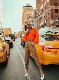 Boho Makeup, Orange Sweater, Orange Outfit, Orange Fashion, Inspired Outfits, Colourful Outfits, Office Outfits, Colorful Fashion, Look Fashion