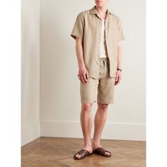 Loro Piana's Bermuda shorts are tailored for a neat, straight-leg fit that's ideal for smart-casual outings. They're cut from lightweight linen and have elasticated inserts along the drawstring waistband for extra comfort. Beige Straight Hem Bottoms For Summer, Beige Bottoms For Summer With Straight Hem, Relaxed Fit Summer Shorts With Straight Hem, Relaxed Fit Shorts With Straight Hem For Summer, Classic Summer Shorts With Straight Hem, Summer Shorts With Relaxed Fit And Straight Hem, Classic Linen Bottoms With Short Legs, Business Casual Short Pants For Summer, Classic Bermuda Summer Pants