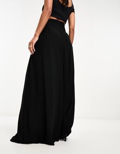 Skirts by TFNC Take your 'fit to the max Pleated design High rise Back zip closure Regular fit Pleated Maxi Skirt, Pleated Maxi, Black Fashion, Maxi Skirt, Topshop, Asos, High Rise, Black, Design