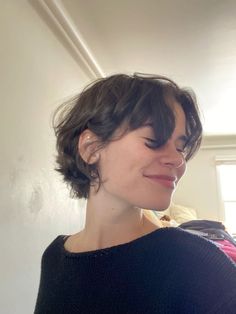 Micro Bob Wavy Hair, Shag Haircut With Face Framing, Hair For Inverted Triangle Face Shape, Flow Haircut Women, Wavy Micro Bob, "bixie" Haircut Curly Hair, Queer Masc Haircut, Boy Short Haircut For Women, Wavy French Bob With Bangs