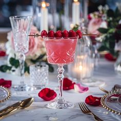 30 Simple Valentine Cocktails for a Romantic Night Out - Thirsty Tales Unique Cocktails, Romantic Night, Martini Cocktail, Romantic Evening, Simple Valentine, Cocktail Recipes, Happy Hour, Martini