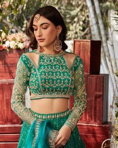 Halter Neck Net Blouse, 2024 Blouse Trends, Color Neck Blouse, Hand Work Blouse Design For Bridal, Hand Embroidery Lehenga Designs, Color Blouse Designs, Blouse Designs For Lehenga, Hand Work Lehenga, Halter Neck Blouse Design