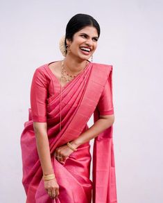 Kerala Bride, Latest Model Blouse Designs, Blouse Models, Designer Party Wear Dresses, Kanchipuram Saree