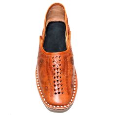 Welcome to Indian Mojari Store . We are Providing All Types Of Men and Women Shoes and All Types Of Sizes . Traditional Footwear For Men, Jutti For Men, Mens Indian Wedding Shoes, Mens Mojari Indian, Traditional Slip-on Slippers With Leather Sole, Indian Man, Handmade Gift Wrap, Wedding Shoes, Leather Shoes