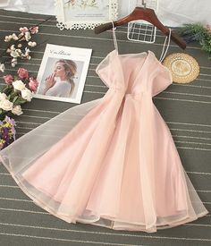 Cute tulle short dress mini dressFabric: tulleColor: white, black, gray, pinkSize(cm): free sizelength 84 bust 87 waist 74 Short Dresses Pink, Tulle Short Dress, Casual Chic Outfits, Tight Dress Outfit, Indian Designer Outfits, Fashion Hacks Clothes, Casual Chic Outfit, Dress Mini, Cute Casual Outfits