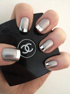 Silver Nails  we ❤ this! moncheribridals.com Unghie Nail Art, Nagellack Trends, Polish Manicure, French Manicure Nails, Colorful Nails, Metallic Nails, Black Nail, Nail Nail, Silver Nails