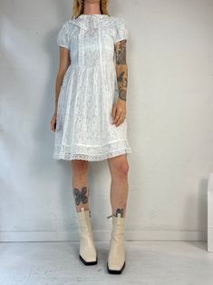 "- Vintage Gunne Sax mint green lace mini dress - Zipper up the back - Lace ties - No fabric content tags - Small  Bust: 15.5\" Waist: 14.5\" Length: 37.5\"" Victorian Lace Dress, Vintage Gunne Sax Dress, Sequin Dress Party, Plaid Pleated Mini Skirt, White Lace Mini Dress, Purple Maxi, Edwardian Dress, Lace Dress Vintage, 1980s Dresses