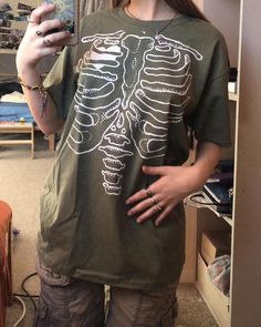 Details: Oversized T-shirt with skeleton graphical designTop Length: Normal Sleeve Length: Short Sleeves Materials: 95% Cotton + 5% Spandex Women Graphic Tees, Grunge Shorts, Baggy Tee, Gothic Tops, Grunge Shirt, Skeleton Print, Oversized Crewneck, Graphic Tees Vintage, Green Day