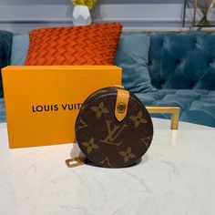 LV Round Case Monogram Canvas By Virgil Abloh For Women Louis Vuitton Shirt, Coin Bag, Virgil Abloh, Evening Clutch Bag, Ootd Outfit, Louis Vuitton Speedy Bag, Tote Backpack, Louis Vuitton Handbags, Monogram Canvas