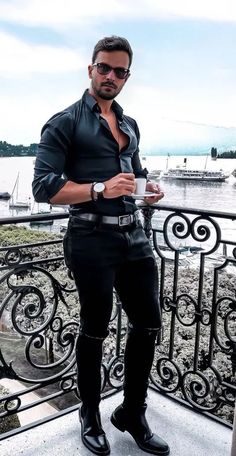 Fashionable Men, Formal Mens Fashion, Formal Fashion, Bald Men, Men In Black