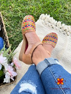 Hippie Shoes, Mexican Huaraches, Hippie Sandals, Mexican Boho, Mexican Sandals, Boho Shoes, Platform Shoes Heels, Huarache Sandals, Mexican Women