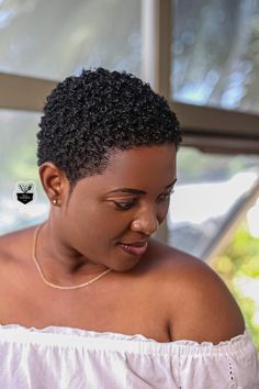 Low Hair Cut For Women, Low Cut Curly Hair Black Women, Low Cut Hair Black Women, Hair Short Cuts, Low Cut Hairstyles, Natural Hair Short, Coiling Natural Hair