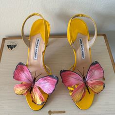 Size It 39. Great Condition, The Soles Have Been Treated And Restored To Minimize Former Wear. It Girl Summer, Tarte Shape Tape Concealer, Shoes Manolo Blahnik, Sunset Yellow, Yellow Sandals, Yellow Heels, Clothing Staples, Chic Sandals, Manolo Blahnik Shoes