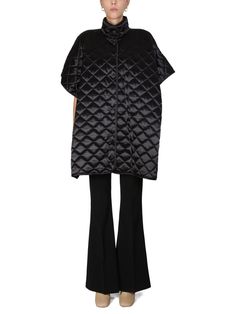 - HIGH NECK - CENTRAL BUTTON 100% POLYAMIDE Elegant Quilted Outerwear For Work, Elegant Quilted Outerwear For Office, Chic Oversized Outerwear For Evening, High Neck Designs, Shop Boutique, Boutique Moschino, Comfort Design, Mua Sắm, Yoga Wear