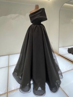 Prom Dresses One Shoulder, Nice Designs, Stile Hijab, One Shoulder Prom Dress, Fashion Goals, Black Prom, Dresses One Shoulder