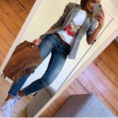 Rok Outfit, Outfit Jeans, Casual Work Outfits, Looks Chic, Blazer Outfits, 가을 패션, Sneakers Outfit, Business Casual Outfits