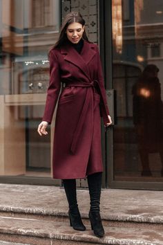 Casual Leather Jacket Outfit, Elegant Pants Suits, Maroon Outfit, Fall Inspiration, Leather Jacket Outfits, Casual Chic Outfit, Winter Jackets Women, Teen Fashion Outfits, Fall Winter Outfits