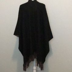 This Luscious Vince Camuto Fringed Ruana/Wrap/Topper Is A Wonderful Accessory To Wear Or Take With You For Extra Cozy Warmth. Remove Tag And Hangar Ribbon And You Have Two: It’s Reversible! Black And Deep Dusty Rose With Mixed Fringe. One Size Fits Most, 100% Acrylic, Hand Wash Cold,Lay Flat To Dry. Black Bohemian Wraps One Size, One Size Black Bohemian Wrap, Bohemian Black Wrap One Size, Bohemian Black Winter Wrap, Black One Size Bohemian Wrap, Black Bohemian Wraps For Winter, Winter Bohemian Black Wrap, Black Shawl Wrap For Fall, Black Shawl For Fall