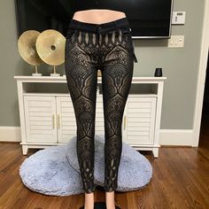 “Lina” 7 For All Mankind Jeans. Size 29. Great Stretch & Fit. Inseam 39.5. Nwt Stretch Lace Bottoms For Fall, Lace Stretch Bottoms For Fall, Fall Stretch Lace Bottoms, Fall Lace Stretch Bottoms, Stylish Leggings, 7 For All Mankind, Jeans Size, Women Jeans, Lingerie