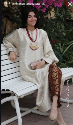 Designer Indowestern Dresses For Women, Pakistani Outfits Party Wear, Pretty Dresses Casual, Pakistani Party Wear Dresses, Pakistani Fashion Casual, Pakistani Dresses Casual, Pakistani Fashion Party Wear, Salwar Kamiz